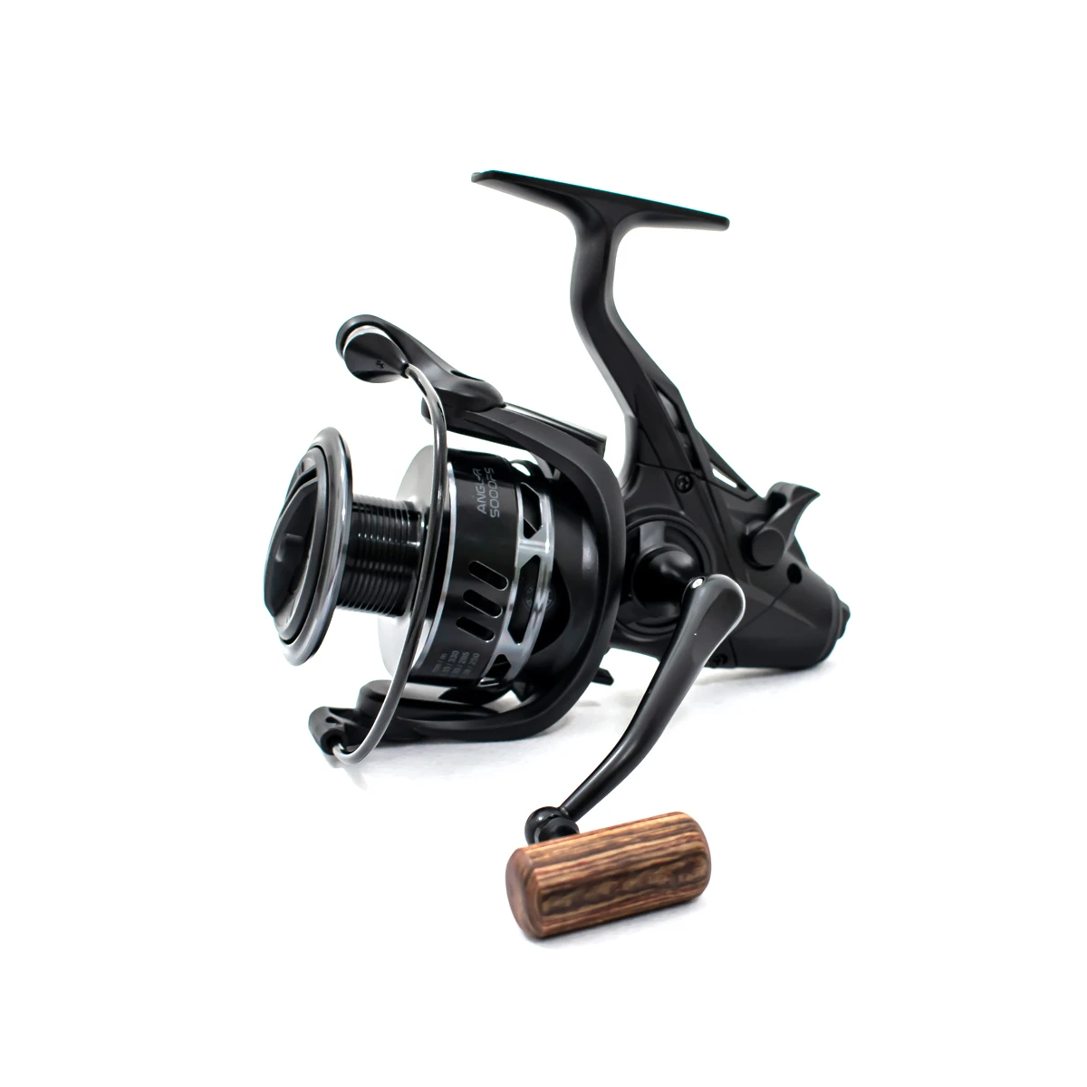 Sonik ANGL-R 6000FS Baitrunner (inkl extra spole), Haspel